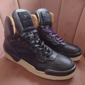 "Robert Graham" High Tops
